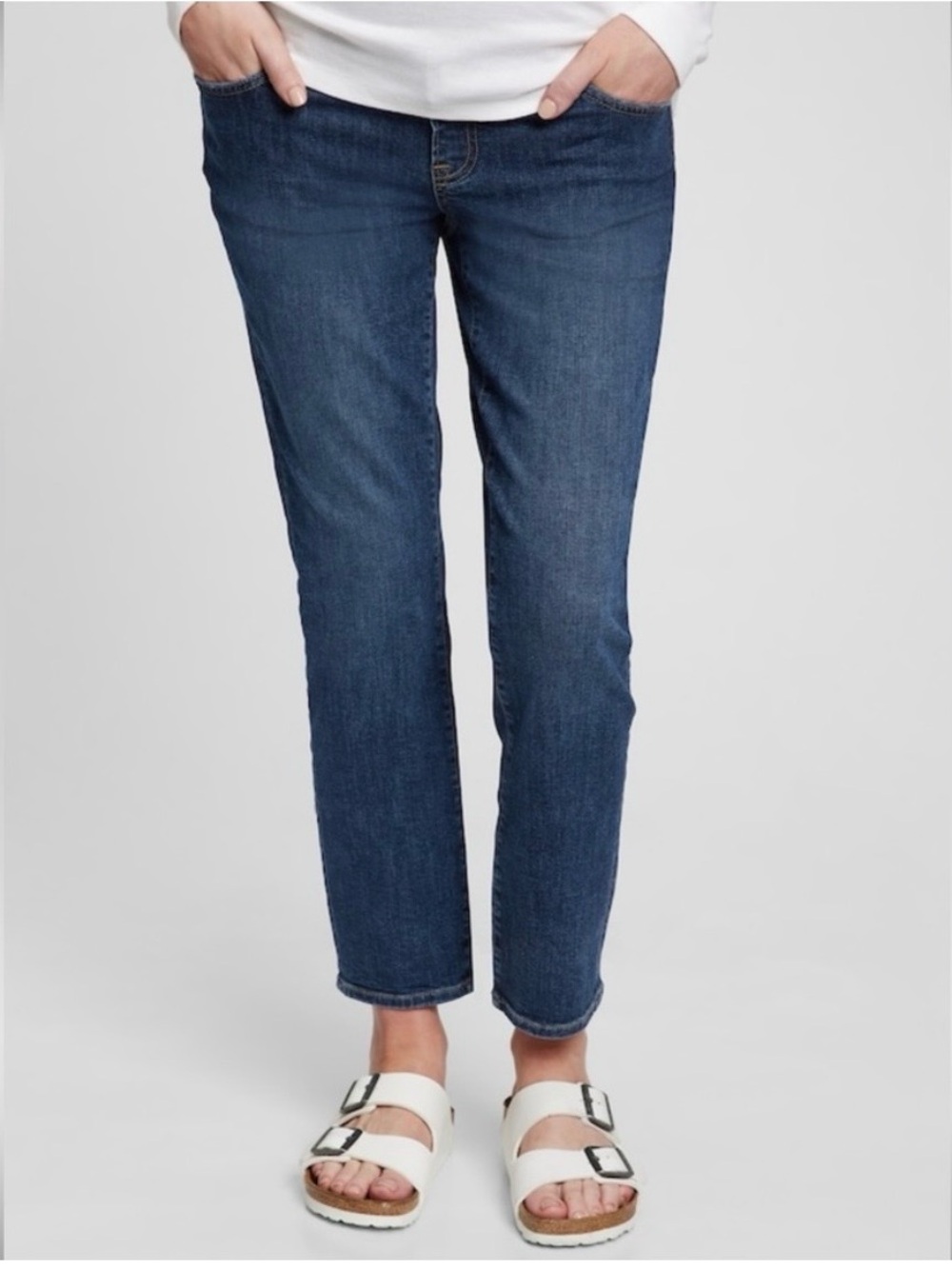 GAP Maternity - True
Waistband Full Panel Vintage
Slim Jeans Size 29/8